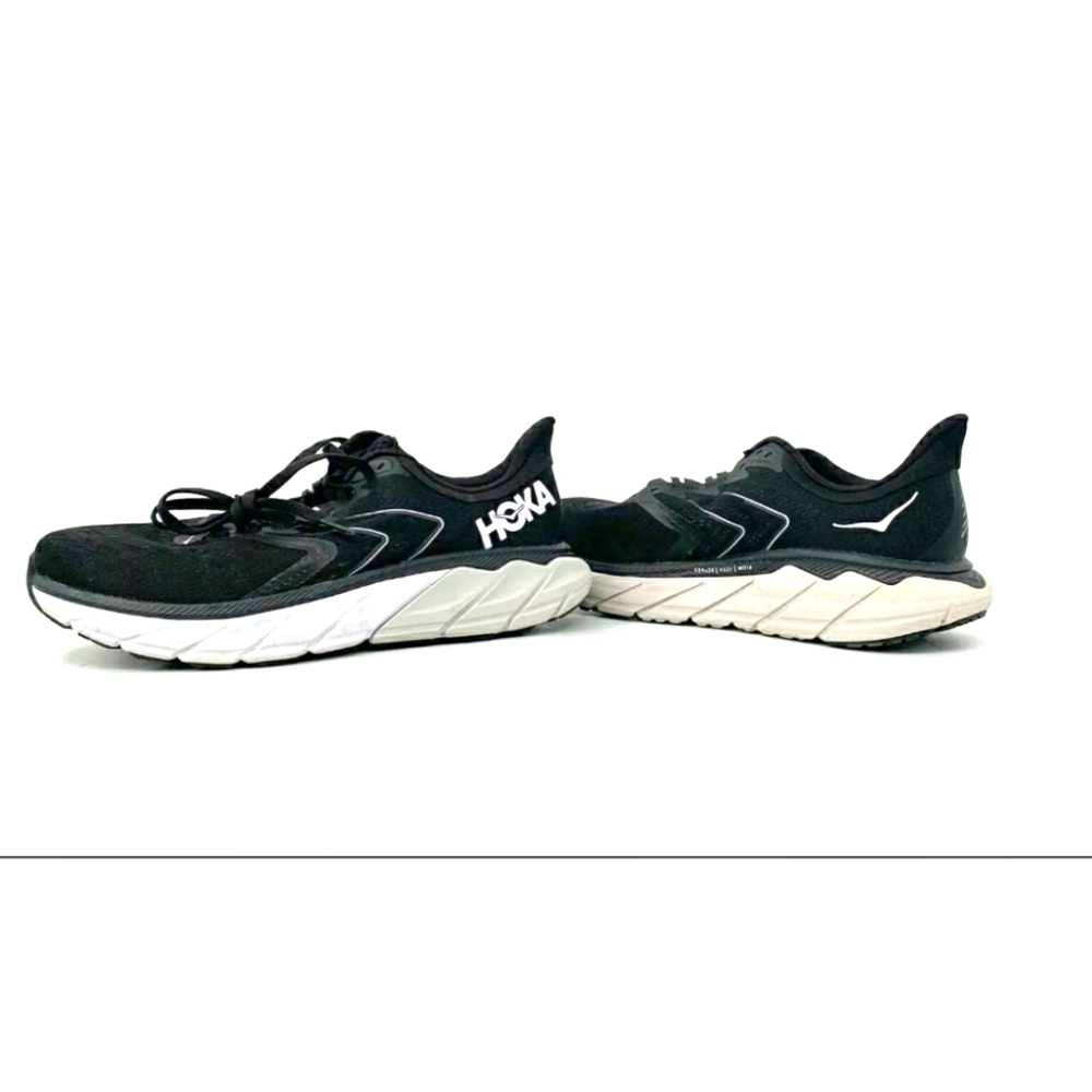 Hoka One One Arahi 5 Running Sneakers - Women 9B or Men 7.5B
